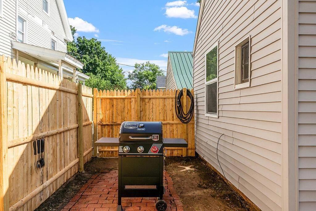 New!! Lovely Unit W/ Private Hot Tub And Patio! Laconia Esterno foto