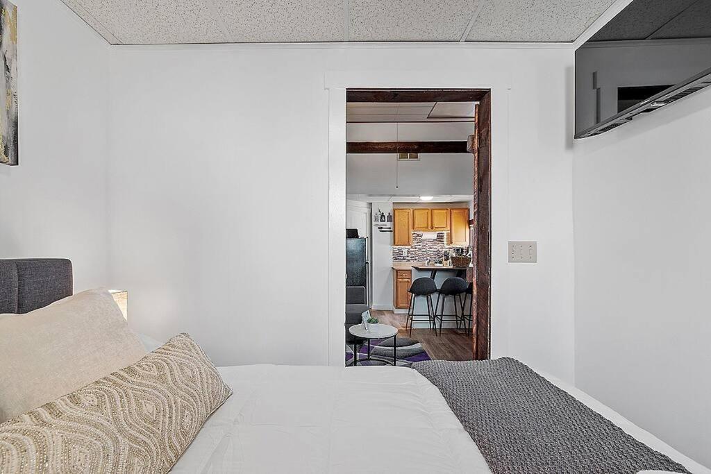 New!! Lovely Unit W/ Private Hot Tub And Patio! Laconia Esterno foto