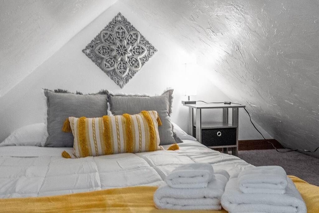 New!! Lovely Unit W/ Private Hot Tub And Patio! Laconia Esterno foto